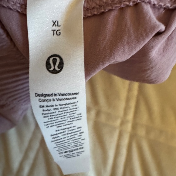 Lululemon Stretch Woven 4” shorts - Picture 3 of 3